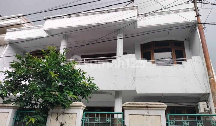 Dijual Cepat Rumah Siap Huni Dalam Perumahan di Kelapa Gading.