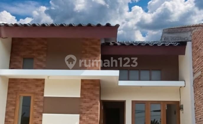 Rumah Baru Siap Huni di Jatibening Bonus Canopy