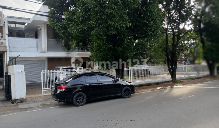 Rumah Kantor 2 Lantai Bagus Murah Luas di Raya Duren Sawit Jakarta Timur