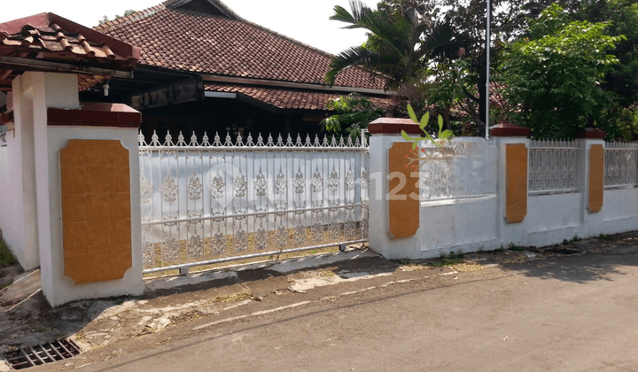 Rumah 1lantai Clasik Luas Murah di Rambutan Ciracas Jakarta Timur