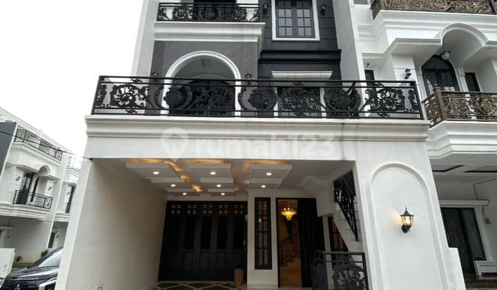 Rumah Mewah 3 Lantai Baru di Cluster Strategis di Jagakarsa Jakarta Sel