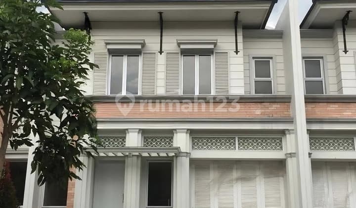 Dijual Rumah Bagus, Luas di Greenwich Park Cluster Hylands