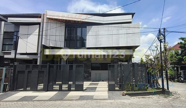 Rumah Manyar Brand New Minimalis Modern One Gate System