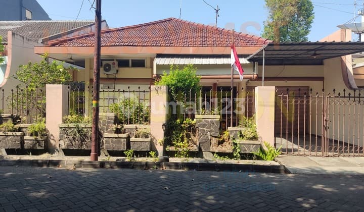 RUMAH KLAMPIS WISMA MUKTI STRATEGIS, HITUNG TANAH SAJA