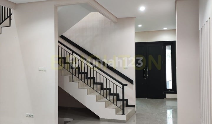 Kertajaya Indah House One Gate System Minimalist Ready to Occupy