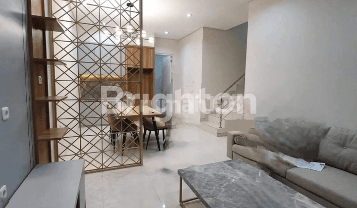 Mulyosari Beautiful House, Good, Ready to Live, Semi-Furnished.