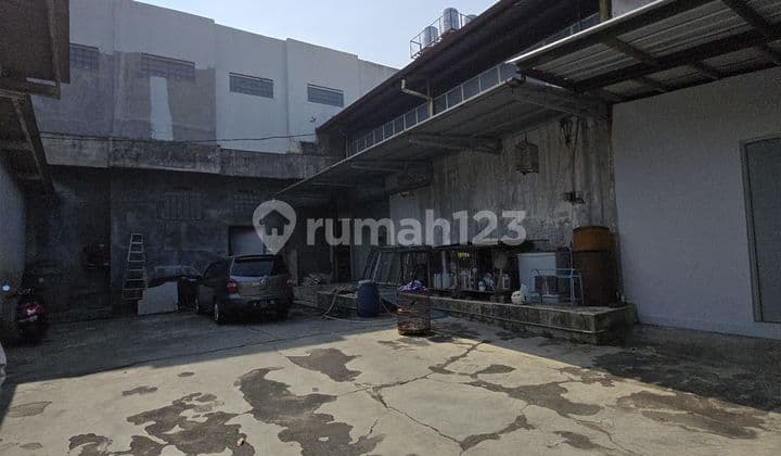 Gudang Sumbersari SHM Hadap Barat Lebar 10