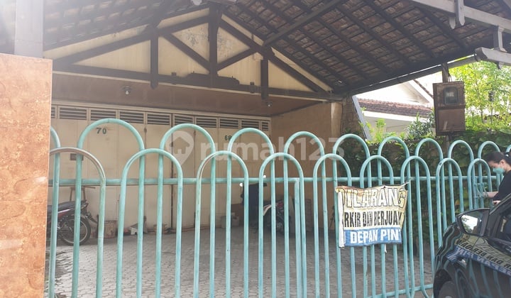 Disewa rumah usaha hook Darmo Permai Timur Surabaya