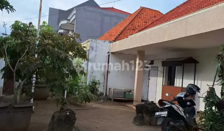 Dijual Rumah Jalan Blambanga Tegalsari Surabaya