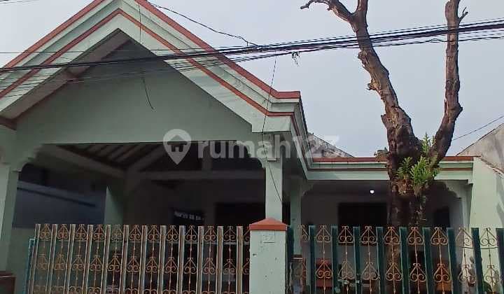 Dijual Rumah Luas dan Strategis di Jl. Mauni, Kediri – SHM, Siap Huni