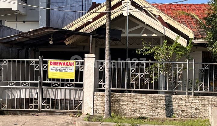 Disewa Rumah Darmo Permai Selatan Sambikerep Surabaya