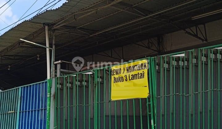 Ruko Disewa Satelit Indah Utara Sukomanunggal Surabaya Ruko Disewa Satelit Indah Utara Sukomanunggal Surabaya