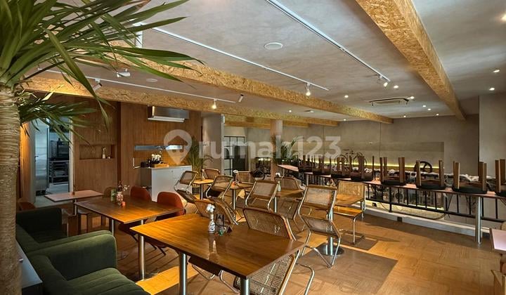 BANGUNAN KOMERSIL PANGLIMA POLIM COCOK UNTUK CAFE,RESTO,OFFICE