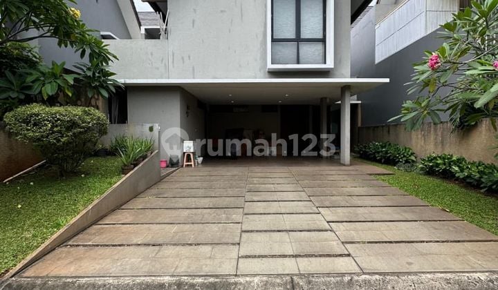 Rumah Modern Tropical Siap Huni Dalam Town House Veteran Bintaro