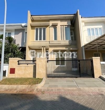 Pakuwon City dekat Pakuwon City Mall Pakuwon City dekat Pakuwon City Mall