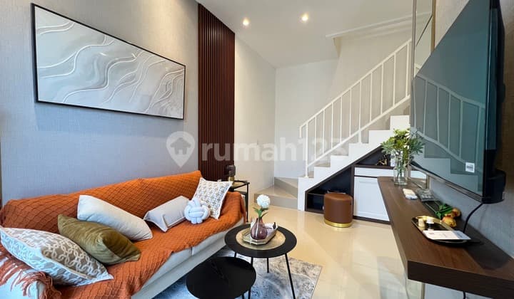 Rumah baru 2 menit ke Pakuwon City Mall dan ITS