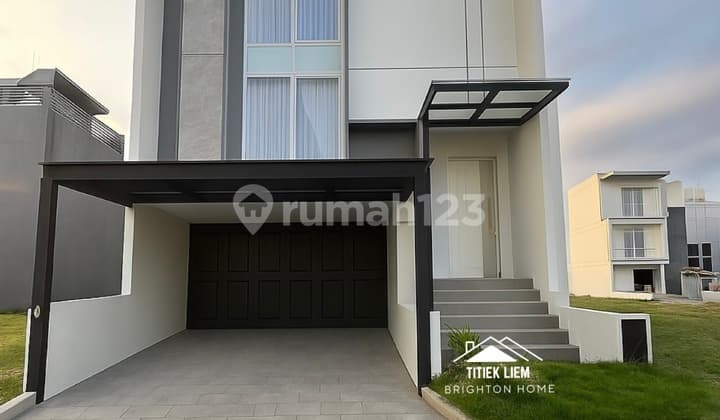 Pakuwon City dekat Pakuwon City Mall