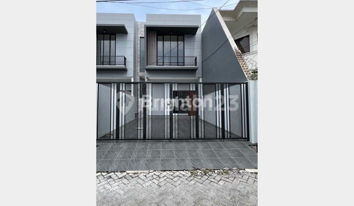 Lebak Dekat Babatan Pantai Kenjeran Gading Pantai