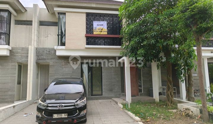 Sewa Murah Rumah Citraland, North West Lake, Surabaya Barat