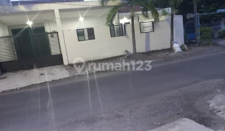 For Sale Cheap House in Ngagel, North Surabaya