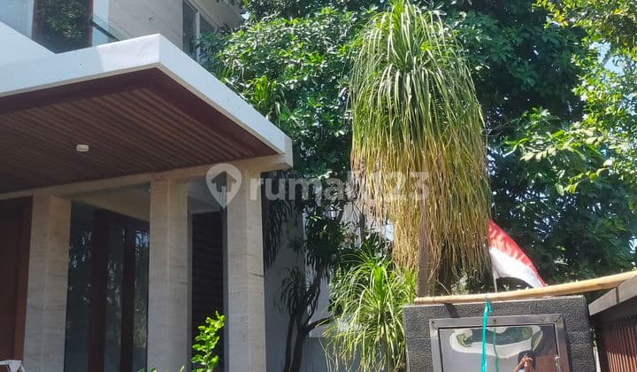 Di Sewakan Murah Rumah Graha Famili , Surabaya Barat. Full Furnished Baru Semua