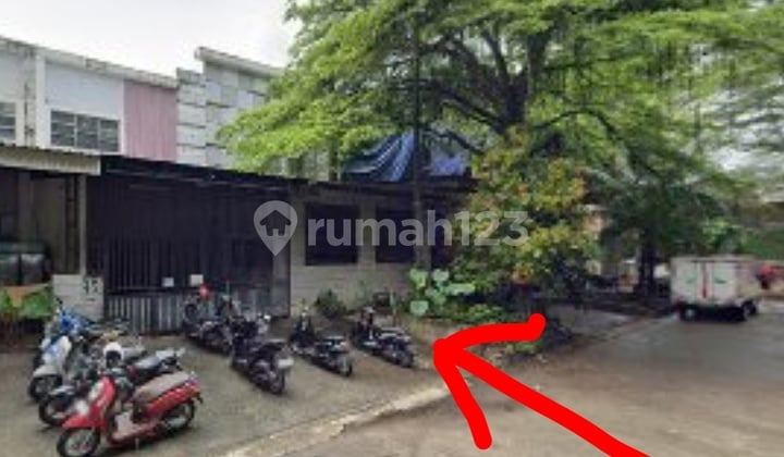 Gudang Di Komplek Bebas Banjir Dan Kuli