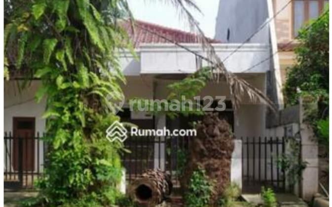 Dijual Rumah Besar di Cempaka Putih Tengah Jakarta Pusat.