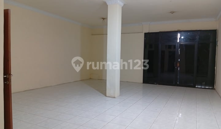 Rumah Cocok untuk Kantor Disewakan di Kalibata Utara, Jalan 2 Mobil