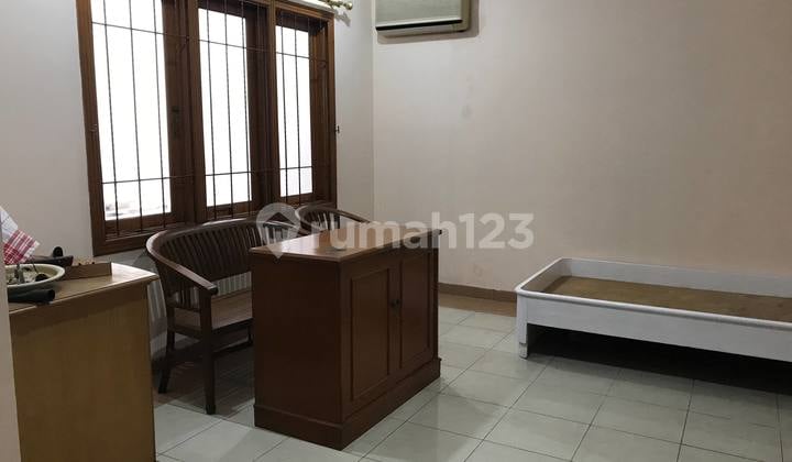 Disewakan Rumah Dalam Komplek Kalibata, Lingkungan Tenang Dan Nyaman