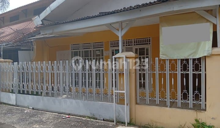 Rumah Disewakan di Tebet Timur Dalam, bisa untuk Kantor, Jalan 2 Mobil