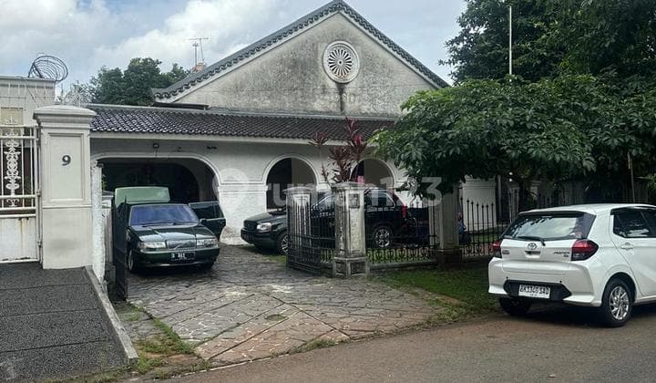 Selling Land-Counted House in Pondok Indah, Land Area 769, Prime Location, Only 30 Billion