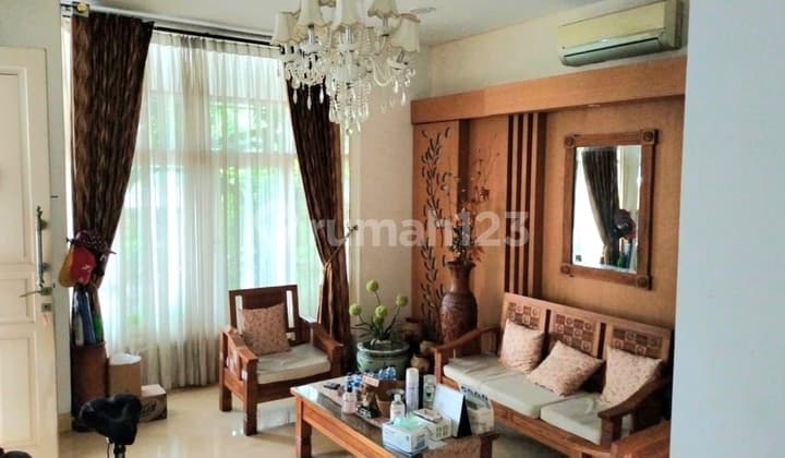 Dijual Rumah di Pondok Indah Dekat Pim Jalan Boulevard