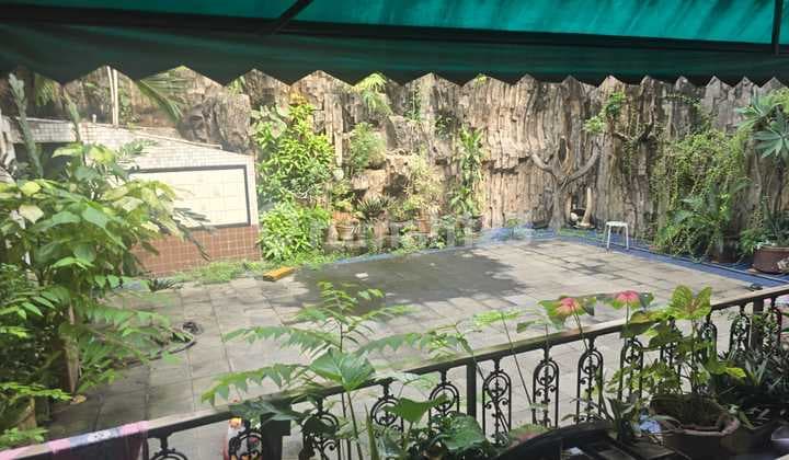 Jual Rumah di Tomang Utara Luas Tanah 615 M2 Hadap Timur Lokasi Strategis Dekat Universitas