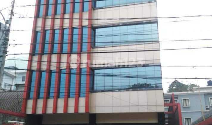 For Sale Building in Cikini Central Jakarta Strategic Location Spacious Parking Ready to Move In