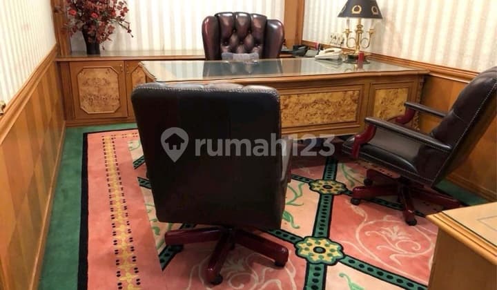 Office Space for Sale in Graha Irama Kuningan, Area 172, Semi-furnished Condition