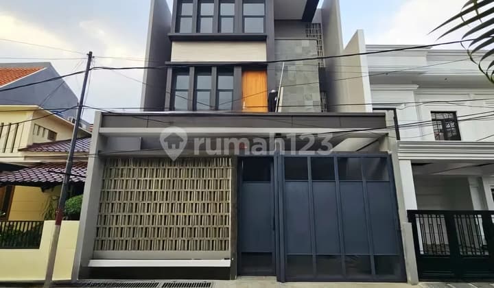 For Sale New Minimalist House in Pondok Indah 3 Floors South Facing