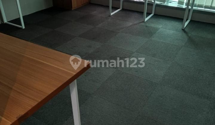 Dijual Office Space di St Moritz Lippo Tower Puri Indah Size 377 m2 Siap Pakai