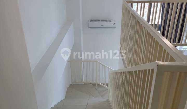 Dijual Unit Apartemen Neo Soho Central Park