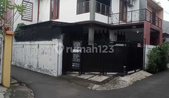Jual Rumah di Tebet Utara Posisi Hook LT 152 LB 249 Surat Lengkap