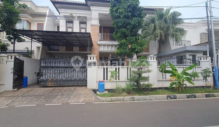 For Sale: 2-Story House in Cempaka Putih, Good Condition, Land Area 382