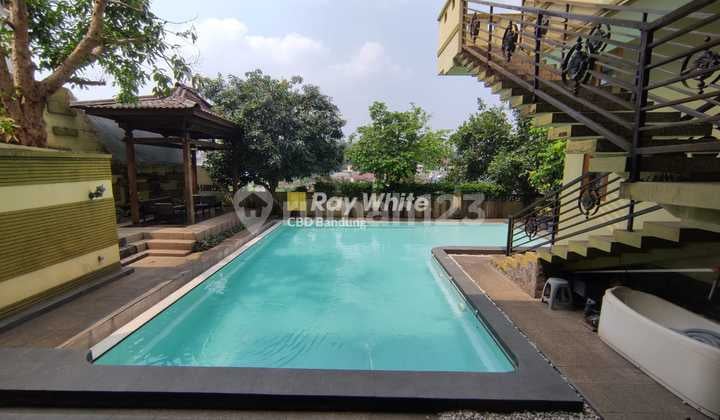 Rumah Mewah 5 Lantai Cocok Untuk Guesthouse di Cigadung