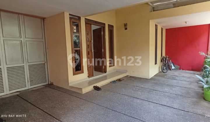 Reposisi Harga, Jual Cepat Rumah 2 Lantai Nyaman dan Siap Huni di Saluyu - Riung Bandung, Bandung Timur