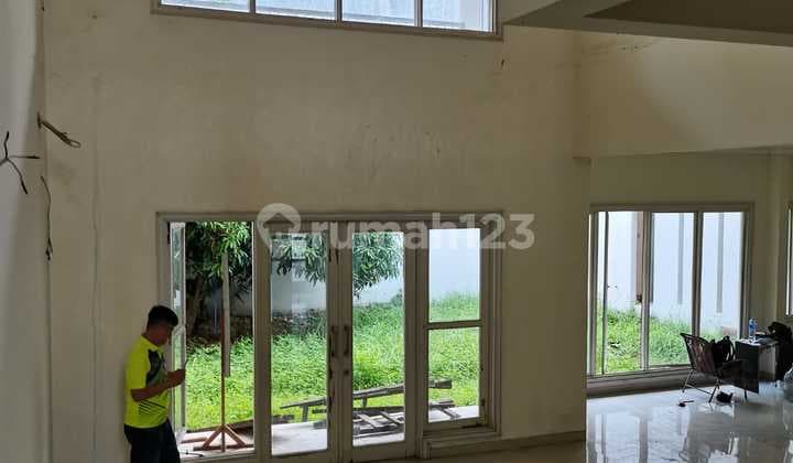 Rumah Baru dan Bagus, 2 Lantai, Dkt Upn, Puri Galaxy, Surabaya