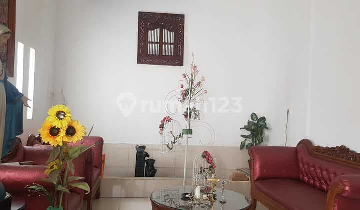 Rumah Tengah Kota 2 Lantai Ngagel Timur, Surabaya