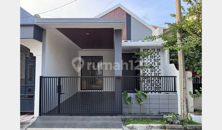 Rumah Cantik di Griya Asri, Pakuwon City, Surabaya