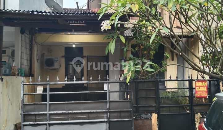For Sale Minimalist House In Gading Serpong