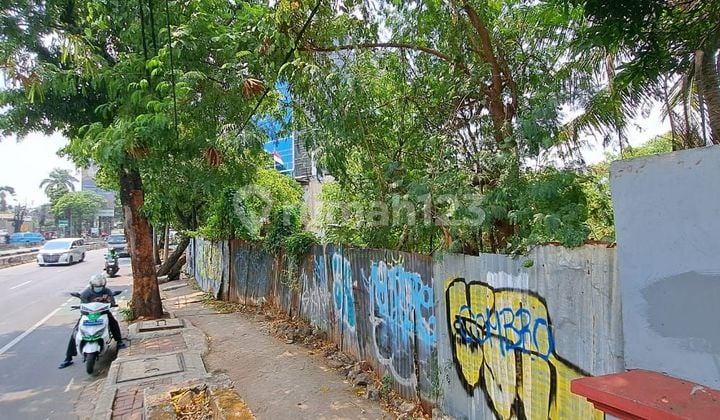 Ready-to-build land in the best location in South Jakarta, priced below NJOP.