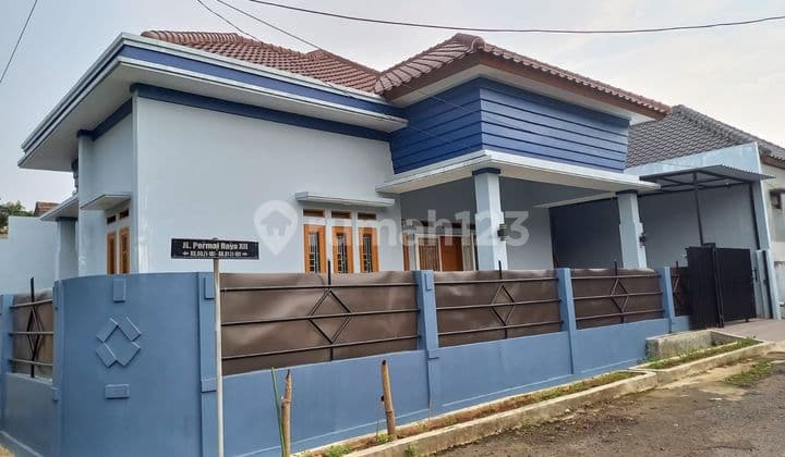 Rumah Baru 1.5 Lantai Posisi Hook Dekat Taman Dan Pos Satpam, Di Lokasi Terbaik Pamulang
