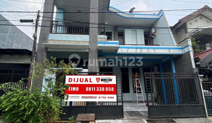 Rumah 2 Lantai Bagus SHM di Kutisari Indah Utara, Surabaya