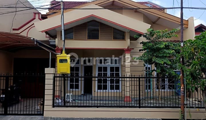 Rumah Siap Huni Satelit Indah dekat Mitra Keluarga Lokasi Depan